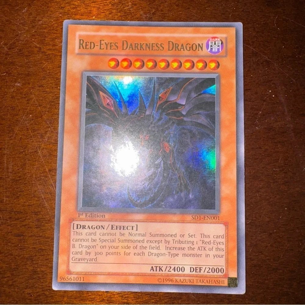 Yugioh - Red-Eyes Darkness Dragon SD1-EN001 1st Edition Ultra MP Holo Foil